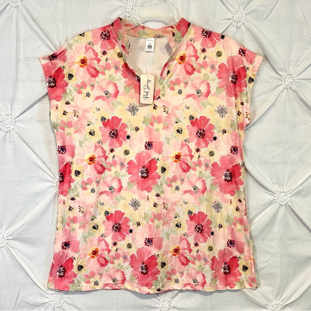 NWT Womens Stretch, Floral Print Top- medium
